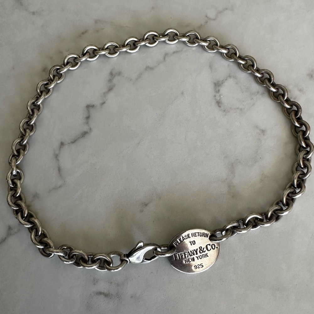 Tiffany & Co. Silver Chain Oval Necklace